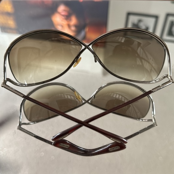 Authentic Tom Ford Sunglasses - Picture 5 of 8